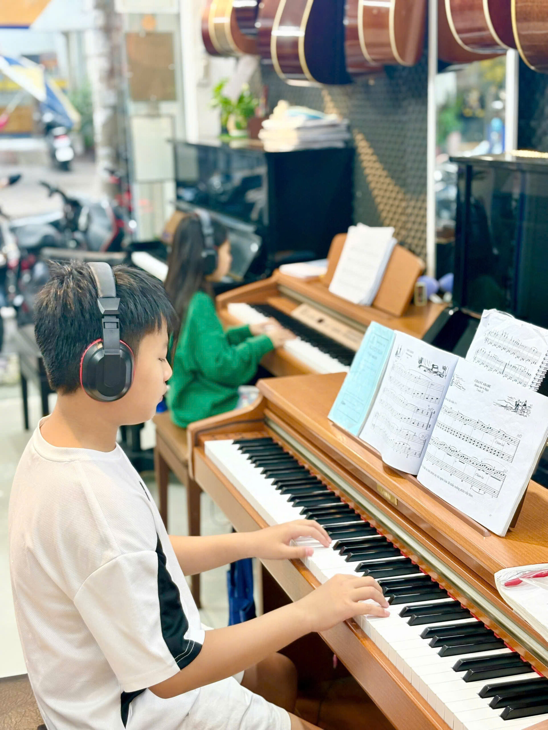 lop-hoc-piano-quan-11