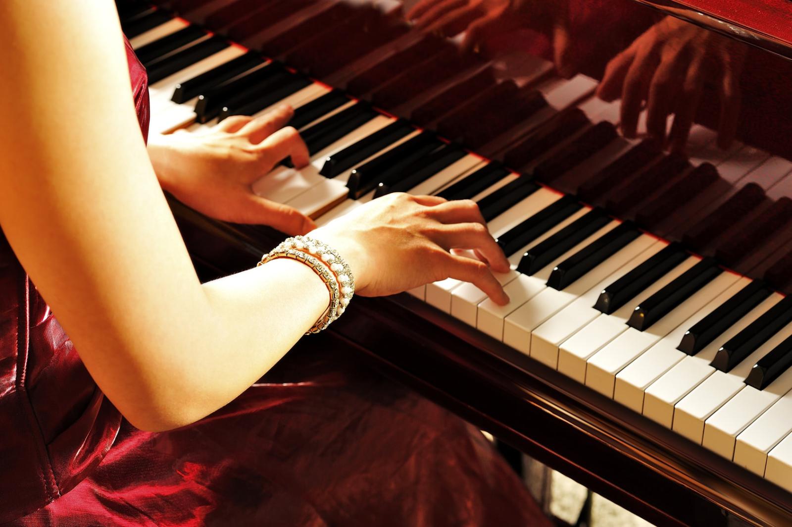 hoc-dan-piano